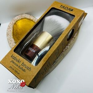 TADA Kabuki Brush